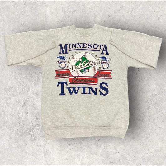 Vintage 90s USA Minnesota Twins World Series champions MLB Baseball promotional graphic sweatshirt